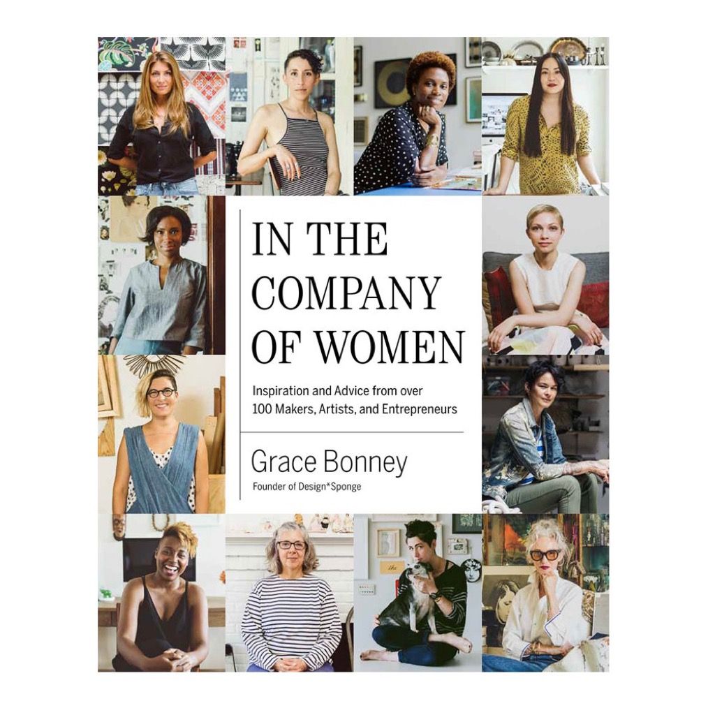 В компанията на жени, чрез грациозни книги на Бони, всяка жена трябва да чете на около 40 години
