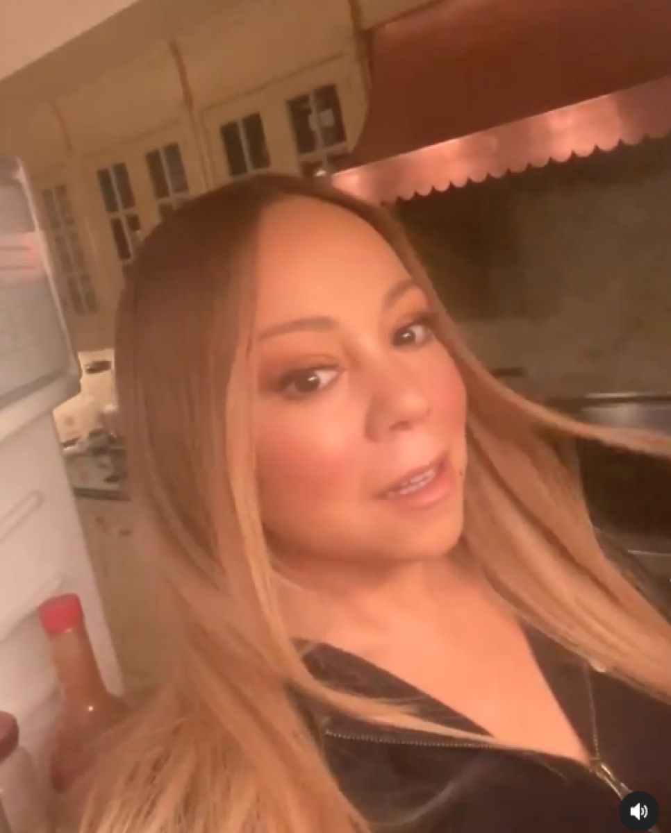 Mariah Carey kylskåpsselfie