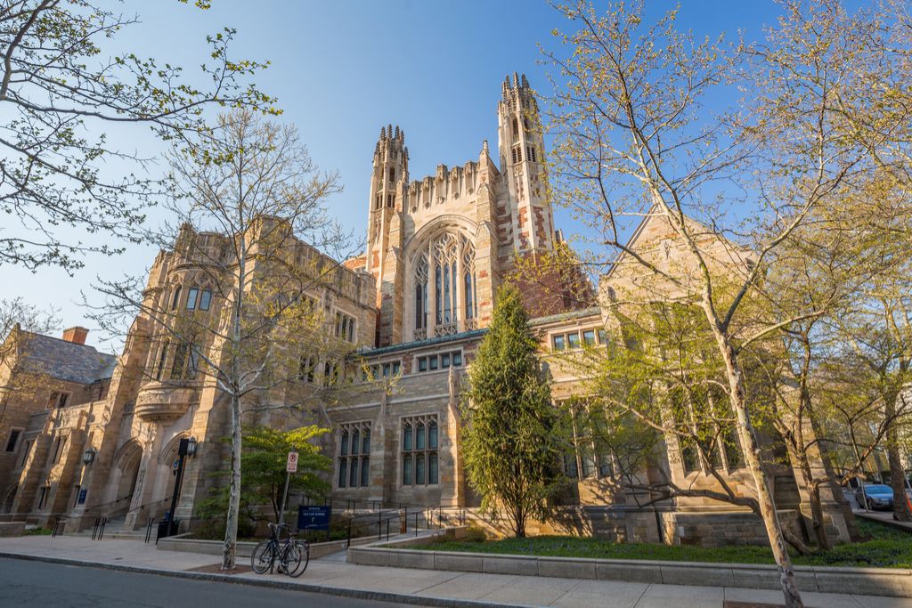 Universidades más antiguas de la Universidad de Yale en América