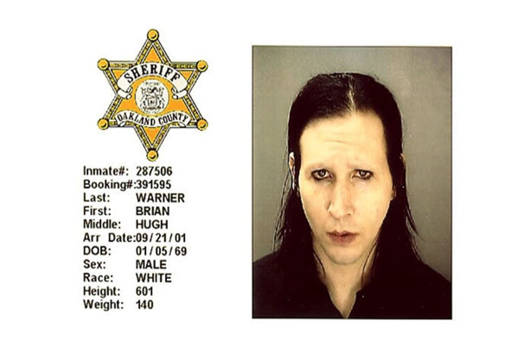 Marilyn Manson vtipné celebrity mugshots