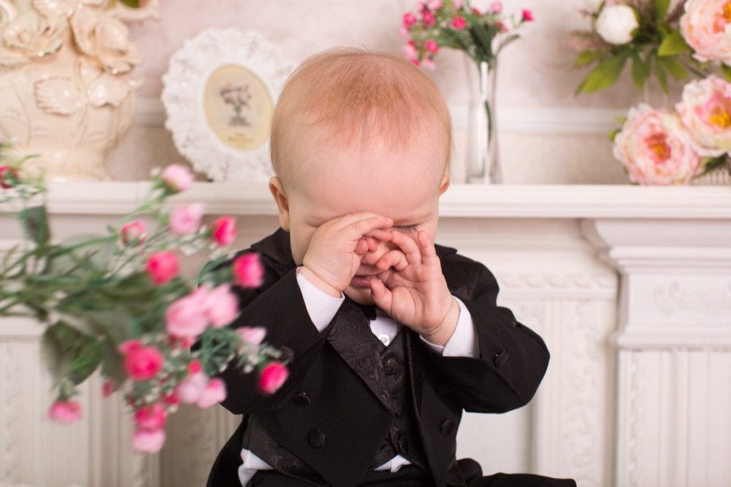 bebê chorando arruinando Never Do at Weddings