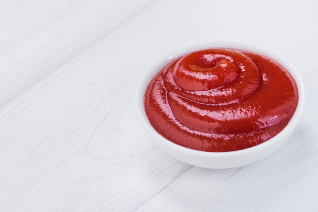 Tradições americanas de verão de ketchup