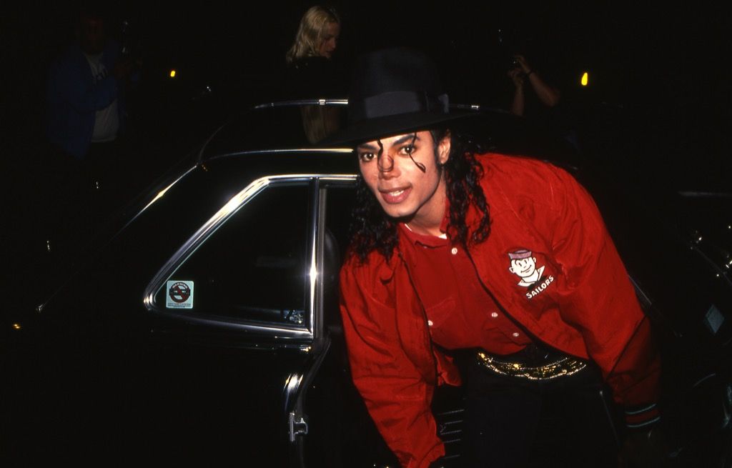 смъртта на знаменитости на Майкъл Джексън