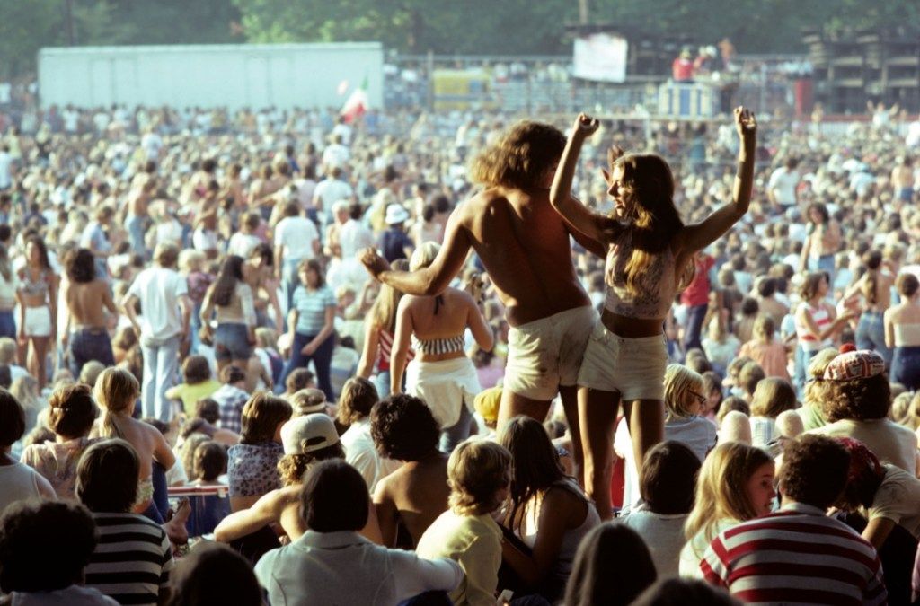 1970 के दशक का एक समारोह में युगल