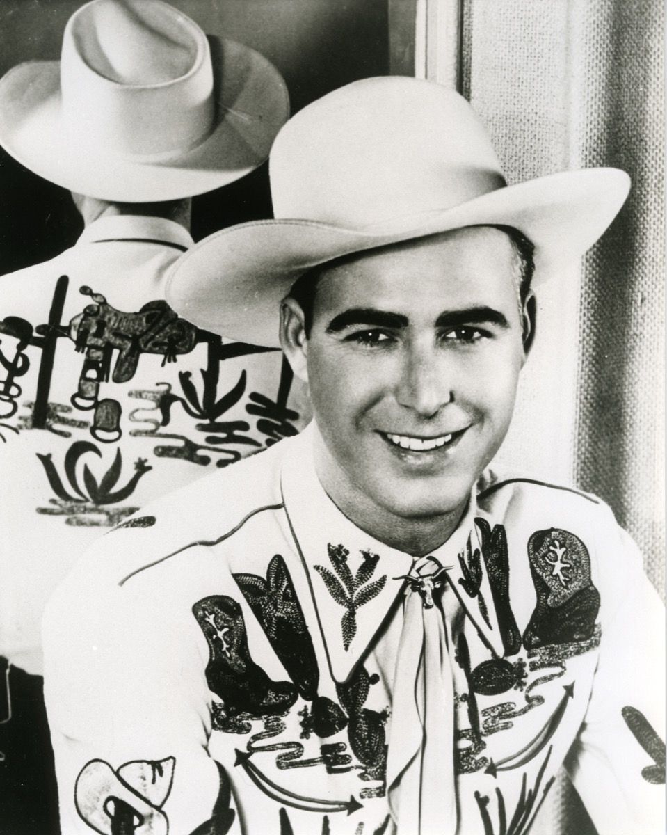 C1NN3Y جوني هورتون (1925-1960) موسيقي الريف الأمريكي ، أكبر رمز ذكر