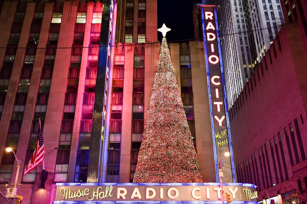 Radio City Music Hall Christmas Ziemassvētki maksā to tālāk