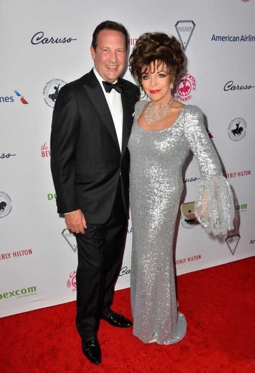 Joan Collins และ Percy Gibson
