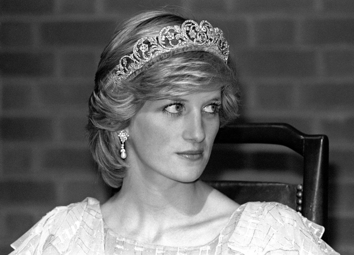 Princesė Diana, dėvėjusi „Spencer Tiara“, 1983 m., Paslaptys apie princesę Dianą