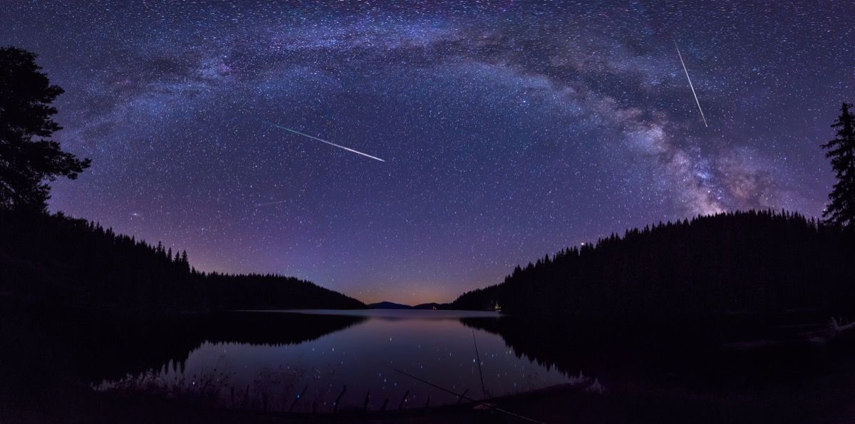 meteorstrimma under purseid meteorregn