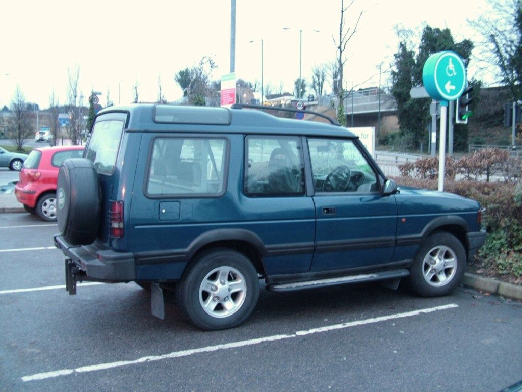 „Land Rover“ atradimas 1998 m
