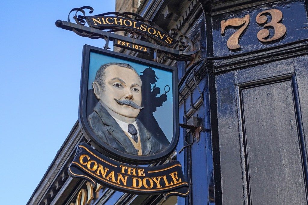 Quán rượu Conan Doyle ở Scotland