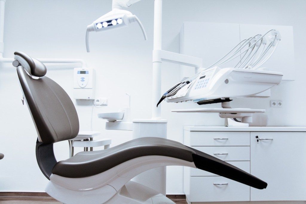 кресло стоматолога - смешные анекдоты