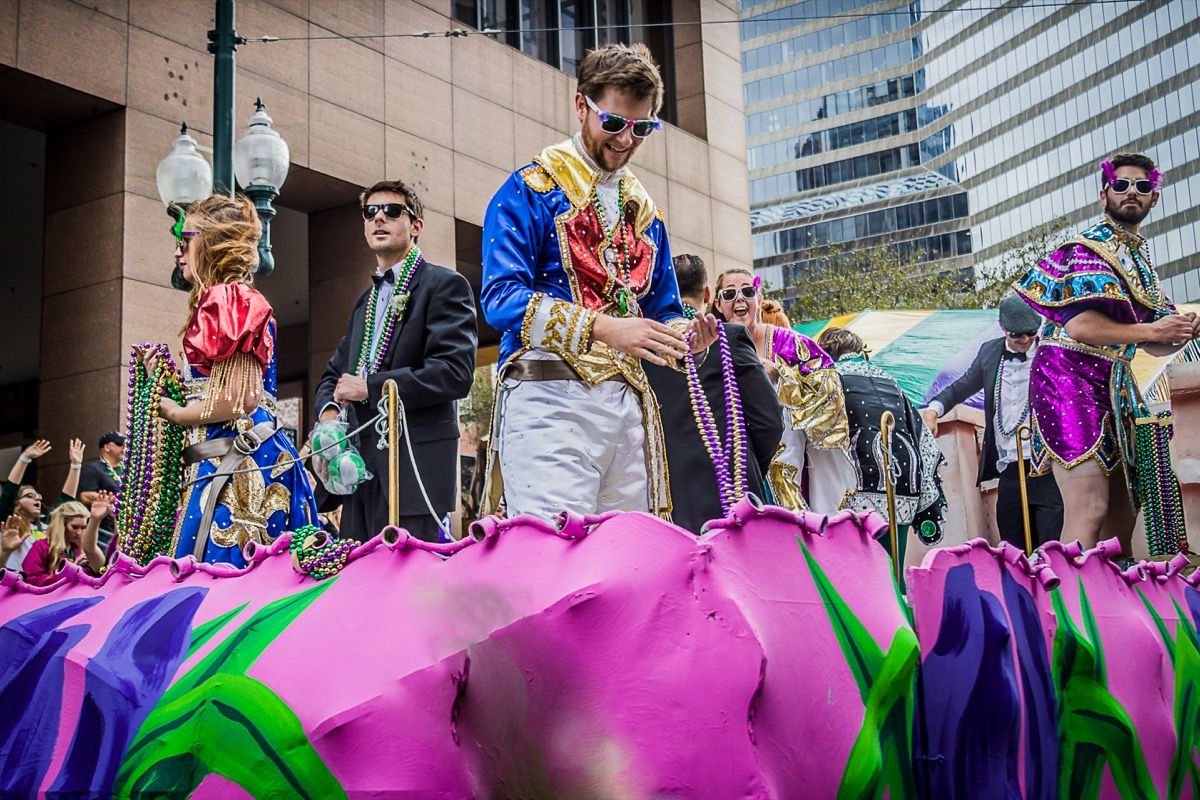 17 Super divných rituálů Mardi Gras