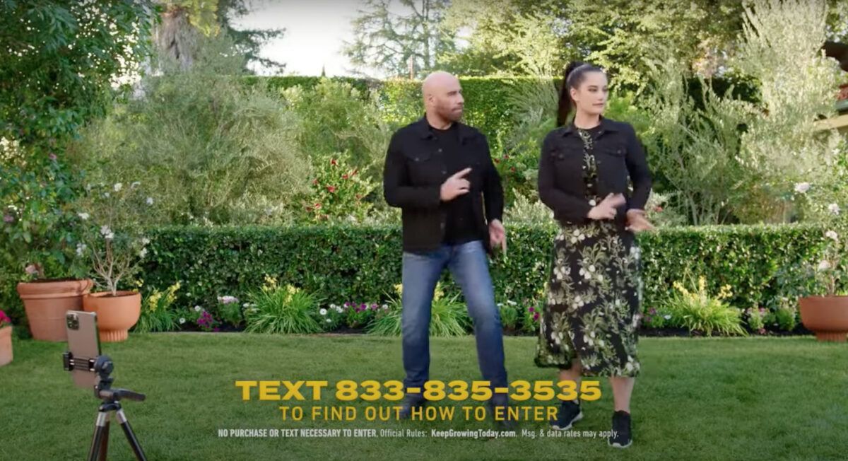 John ja Ella Travolta Super Bowli reklaam