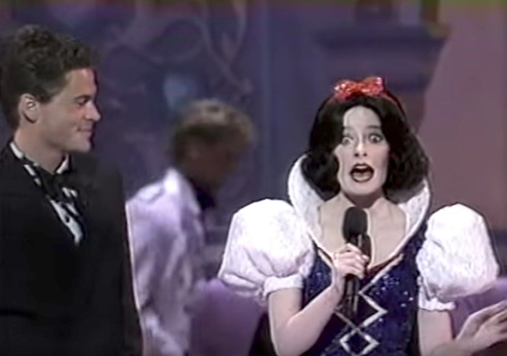 Rob Lowe danser med Snow White-kjendispriser