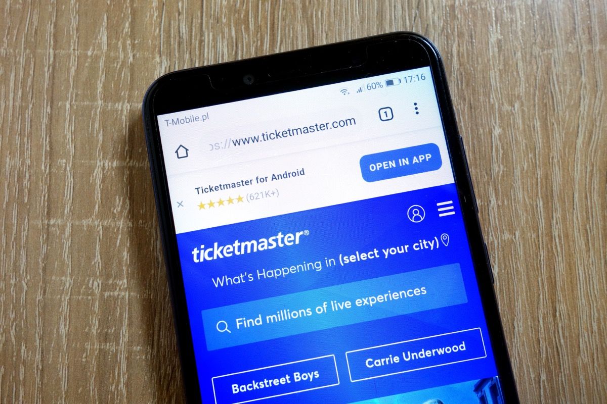 màn hình chính ticketmaster trên điện thoại thông minh, cuộc sống trước công nghệ