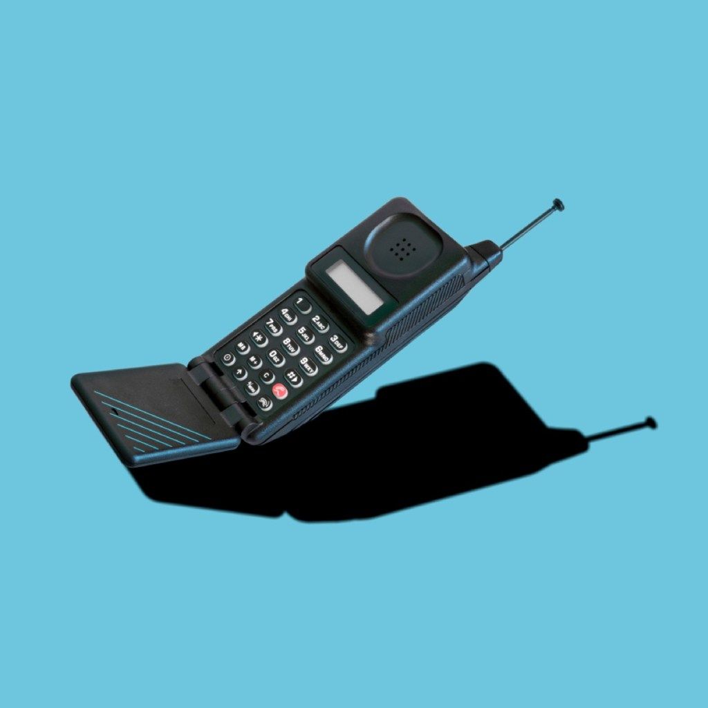 Моторолен телефон от 90-те години, неща, които децата от 90-те помнят