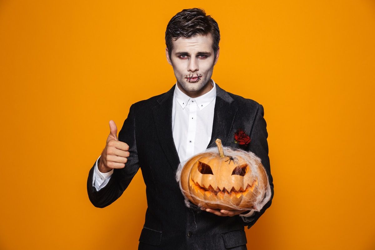 26 paprasti Helovino kostiumai vaikinams, kurie yra rimtai šventiniai