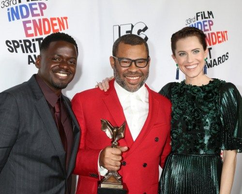 Daniel Kaluuya, Jordan Peele a Allison Williams na odovzdávaní cien Independent Spirit Awards v roku 2018
