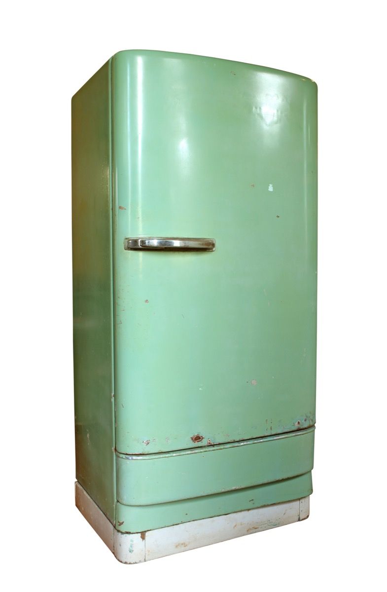 geladeira velha cor de abacate