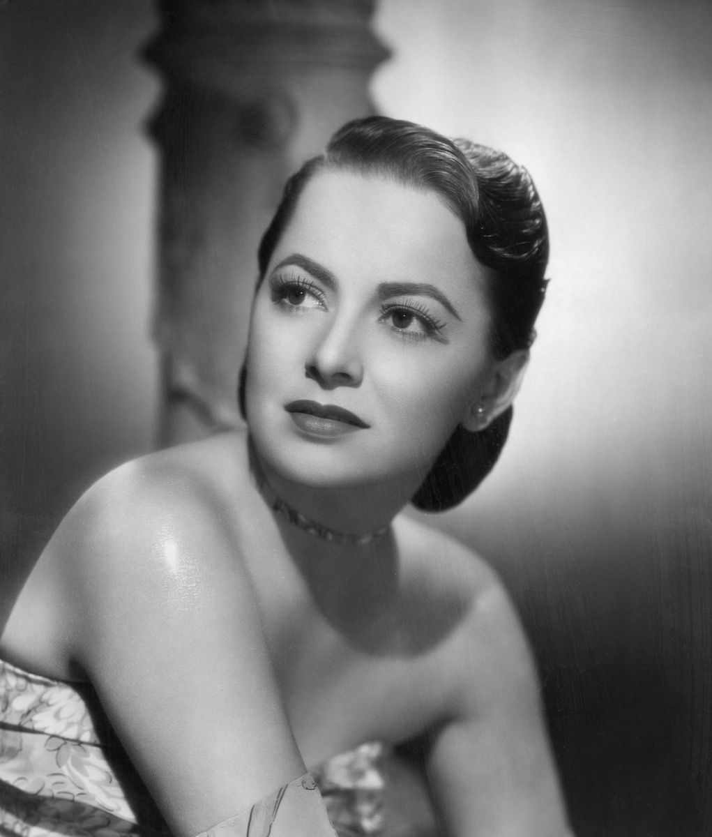 Olivia de Havilland, Studiomuotokuva, 1945