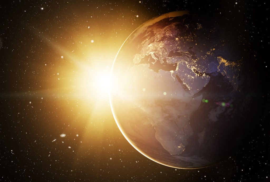 Zem obiehajúca okolo Slnka Úžasné fakty
