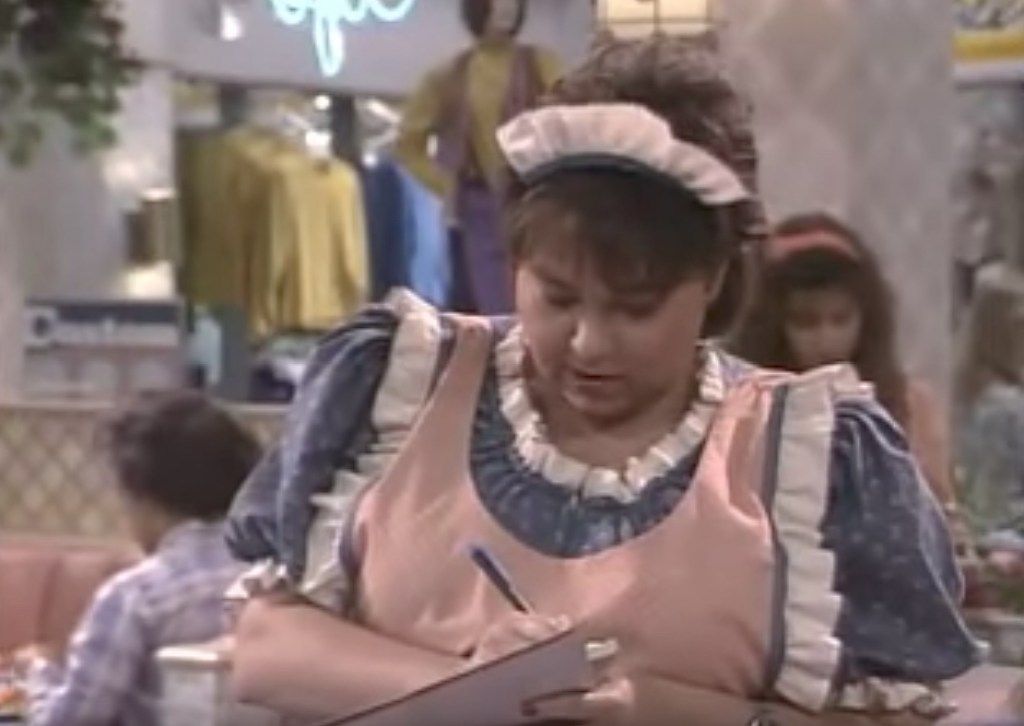Roseanne es una camarera Los chistes más divertidos de la comedia de situación