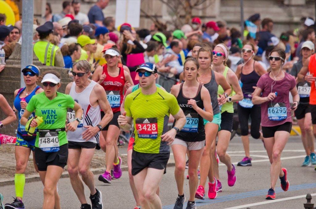 Boston, Estados Unidos - 17 de abril de 2017: Maratón anual en Boston el 17 de abril de 2017