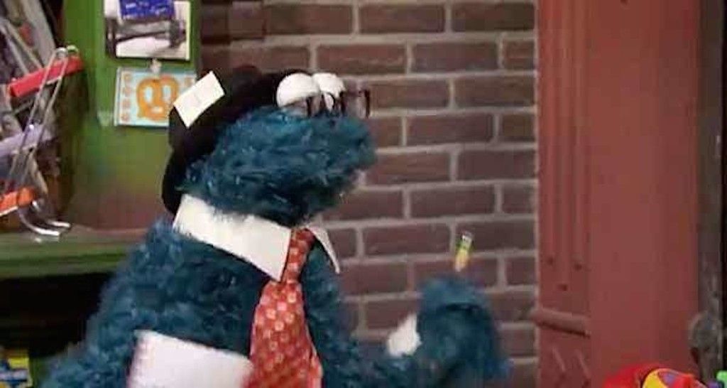 'Sesame Street' Sketch Pokes สุดเฮฮาสนุกกับเงินเดือนของนักข่าวไปไวรัล