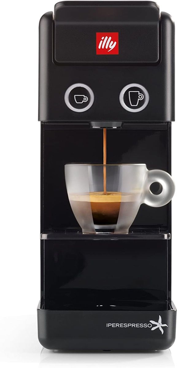 melns illy espresso un kafijas automāts