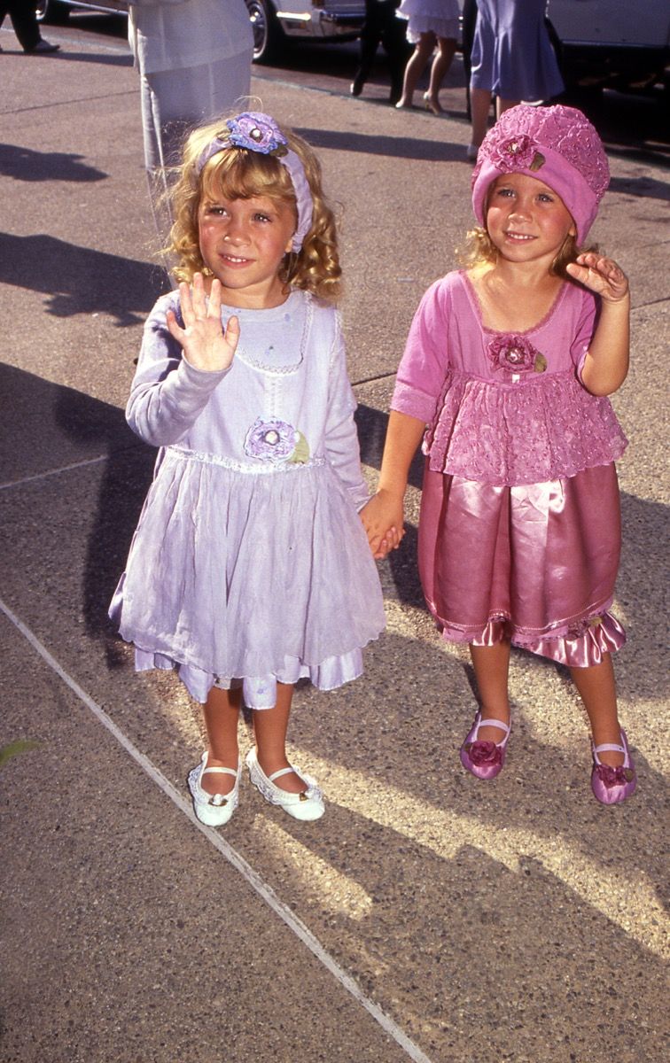 Mary Kate και Ashley Olsen, vintage κόκκινο χαλί φωτογραφίες