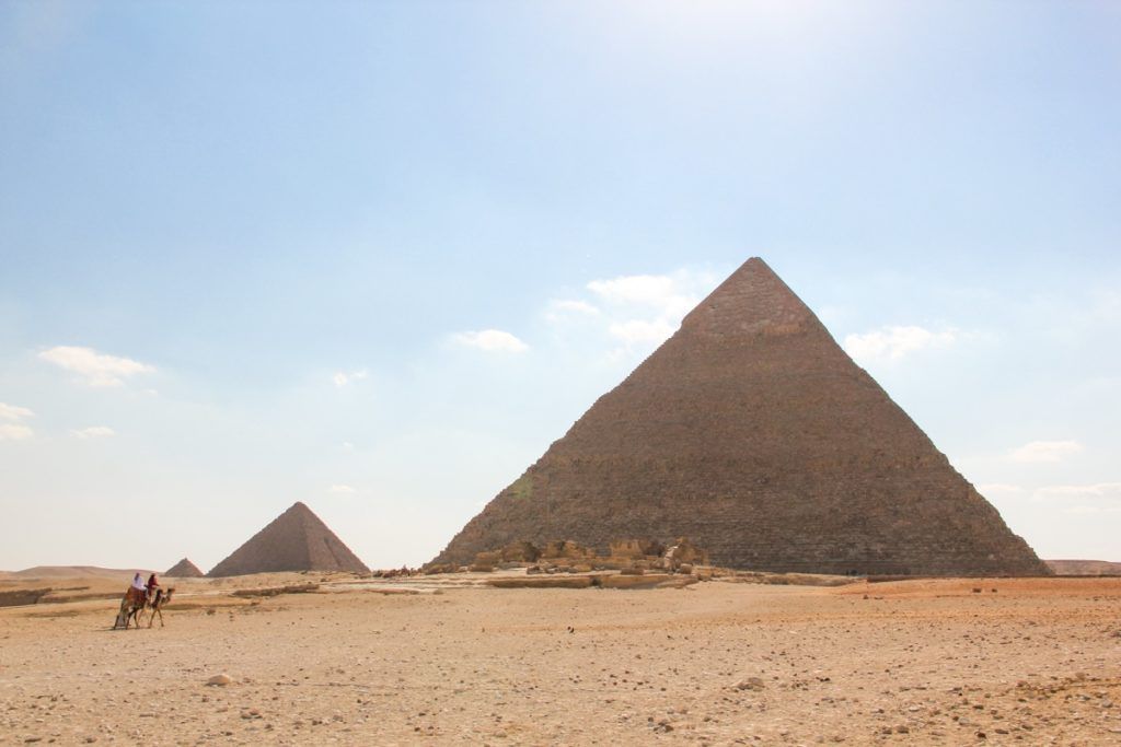 महान पिरामिड गीज़ा मिस्र की सबसे ऊंची इमारतें