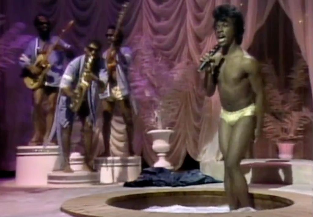 Las parodias de SNL más divertidas de James Brown Hot Tub