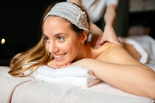 Los 4 secretos para darle un masaje alucinante