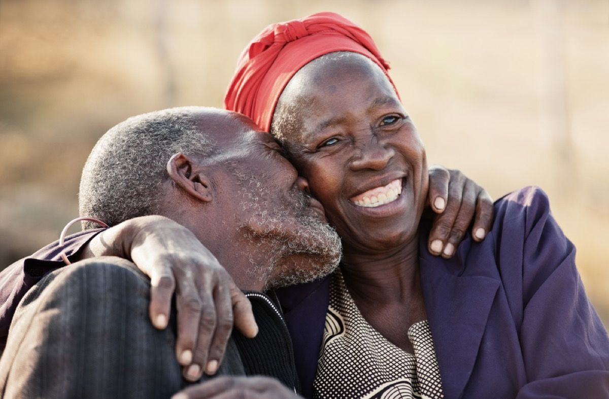 anciano, y, mujer, se abrazar, en, botswana