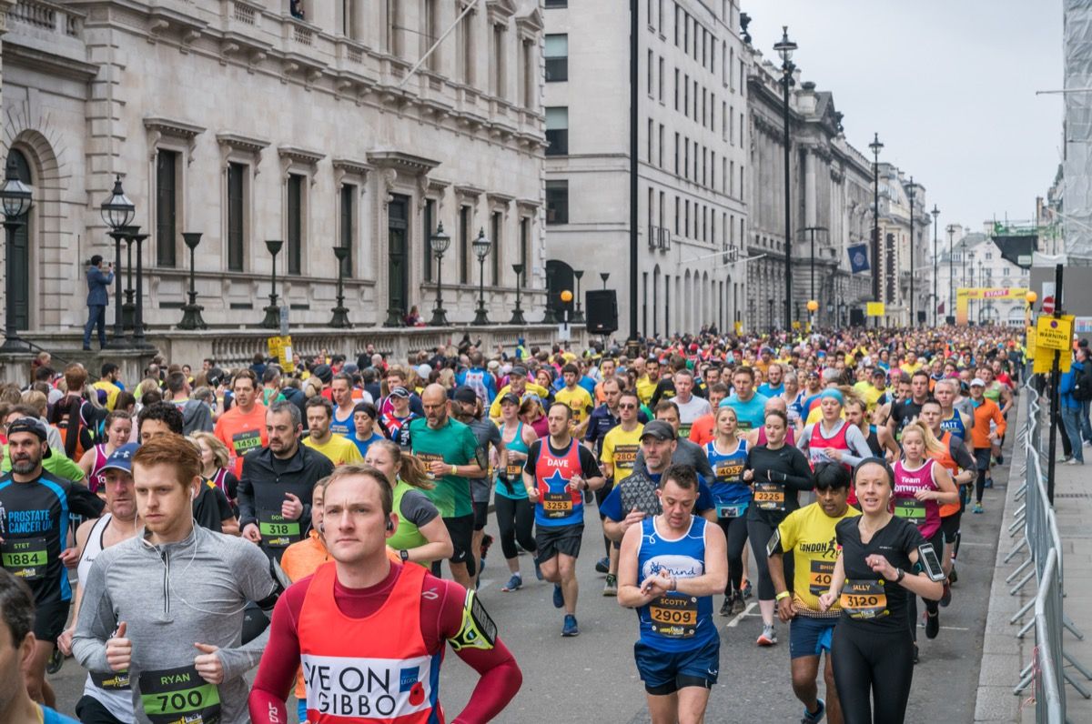 лондонские марафонцы