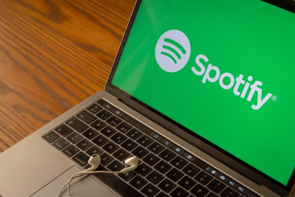 Spotify במחשב נייד