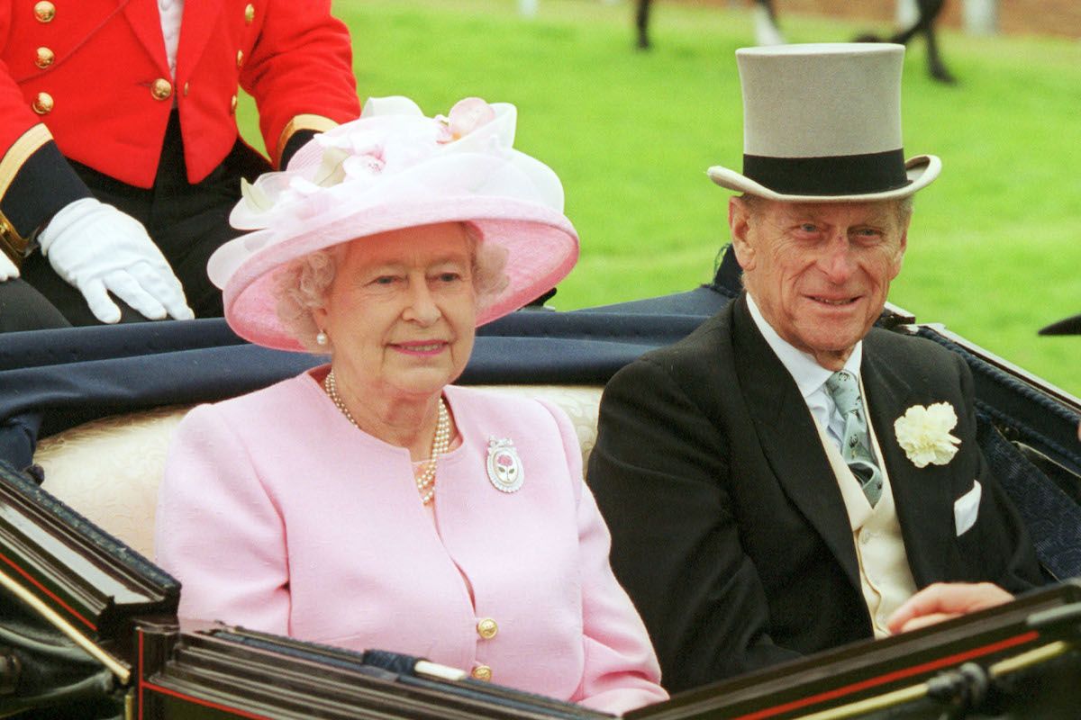 Vaša kráľovská výsosť kráľovná Alžbeta a princ Philip v roku 2003
