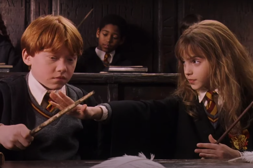   Rupert Grint y Emma Watson en 'Harry Potter y el hechicero''s Stone"