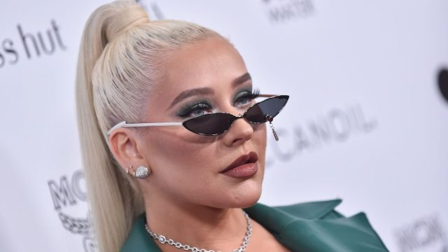   Christina Aguilera na podelitvi nagrad Daily Front Row Awards aprila 2022