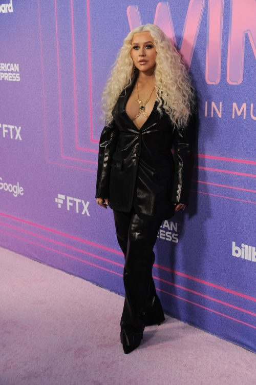  Christina Aguilera 2022 m. „Billboard Women in Music“ renginyje 2022 m. kovo mėn