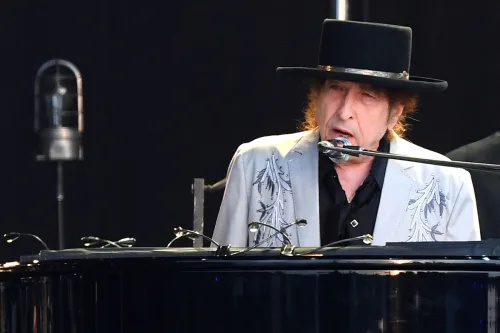   Боб Дилън на концерт в Хайд парк в Лондон през 2019 г