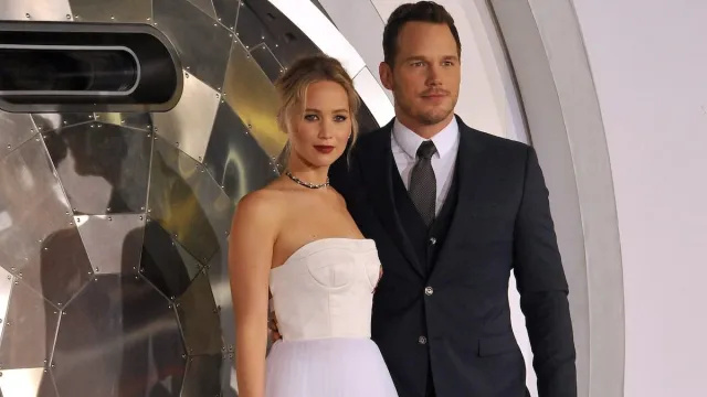 Mengapa Jennifer Lawrence 'Benar-benar Mabuk' Sebelum Berciuman dengan Bintang-bintang Chris Pratt