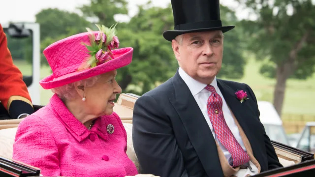 Kāpēc princis Endrjū patiesībā nebija karalienes Elizabetes mīļākais bērns, saka eksperts