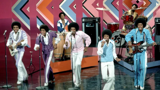   The Jackson 5 แสดงในรายการพิเศษ Bob Hope ในปี 1973
