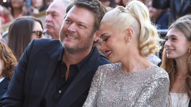 Gwen Stefani pasidalijo Blake'o Sheltono santuokos atnaujinimu, sklandant gandams apie skyrybas