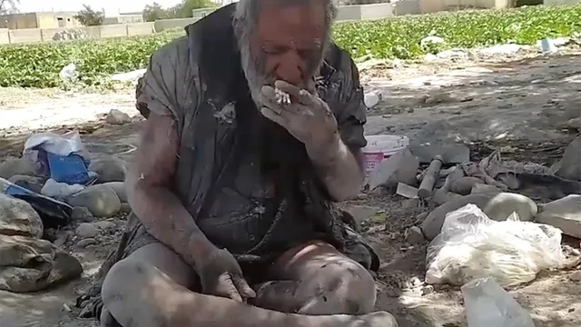 'Najbolj umazan človek na svetu,' ki se ni kopal več kot pol stoletja, je umrl pri 94 letih po prvem pranju