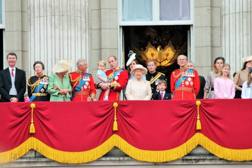   familia regală la palatul Buckingham