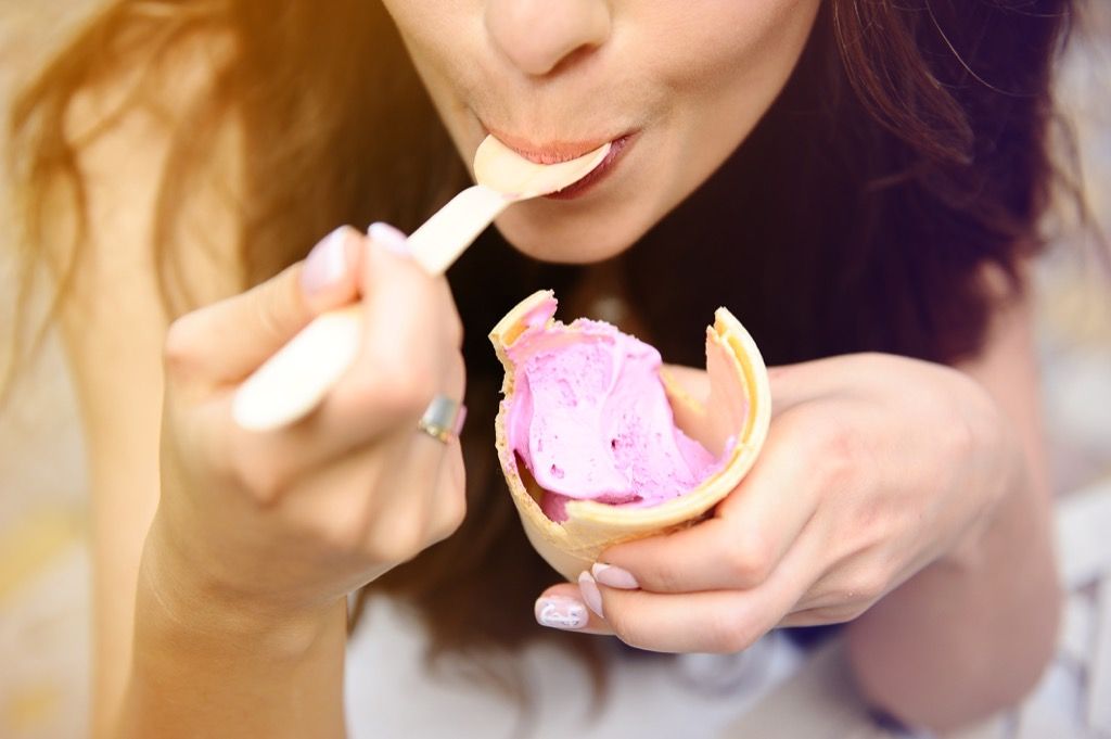 поедание мороженого меняет тело после 40