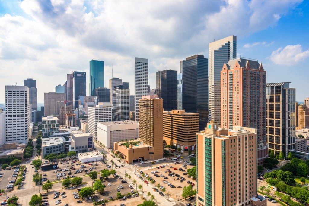 skyline della città e edifici nel centro di Houston, in Texas
